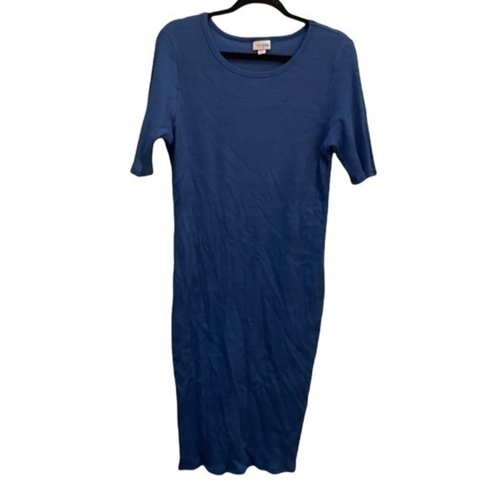 LuLaRoe Blue Ribbed Fitted midi dress 2XL
Condition 8/10 no flaws
